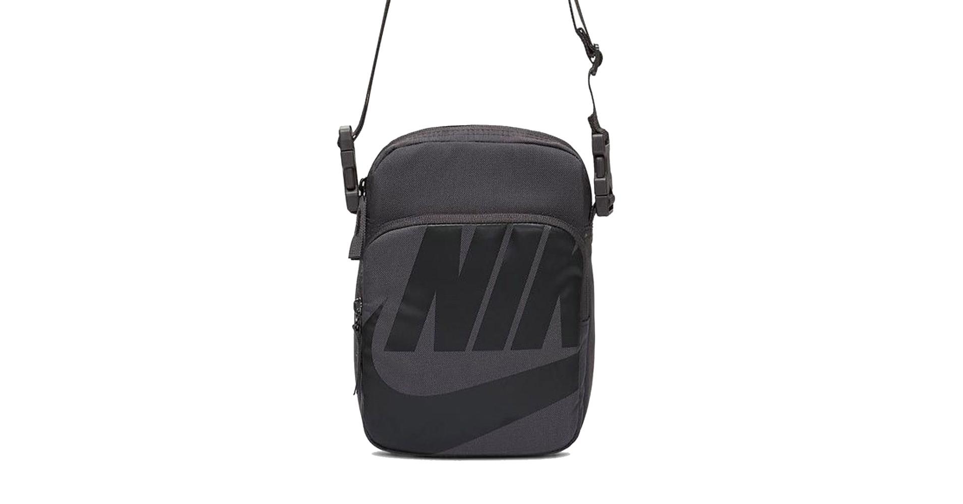 préstamo yermo vida Nike Heritage 2.0 Oldaltáska-BA6344-082 - MadeInPapp a CipőWebáruház préstamo yermo vida Nike Heritage 2.0 Oldaltáska-BA6344-082 - MadeInPapp a CipőWebáruház
