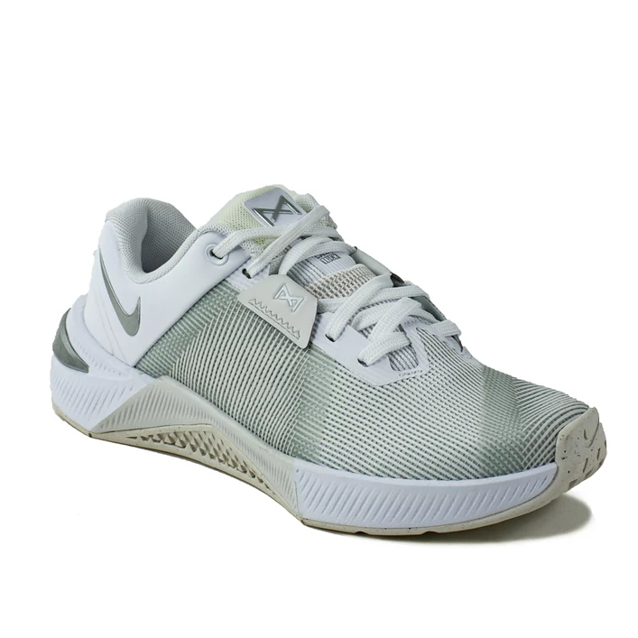 nike HQ2620-100